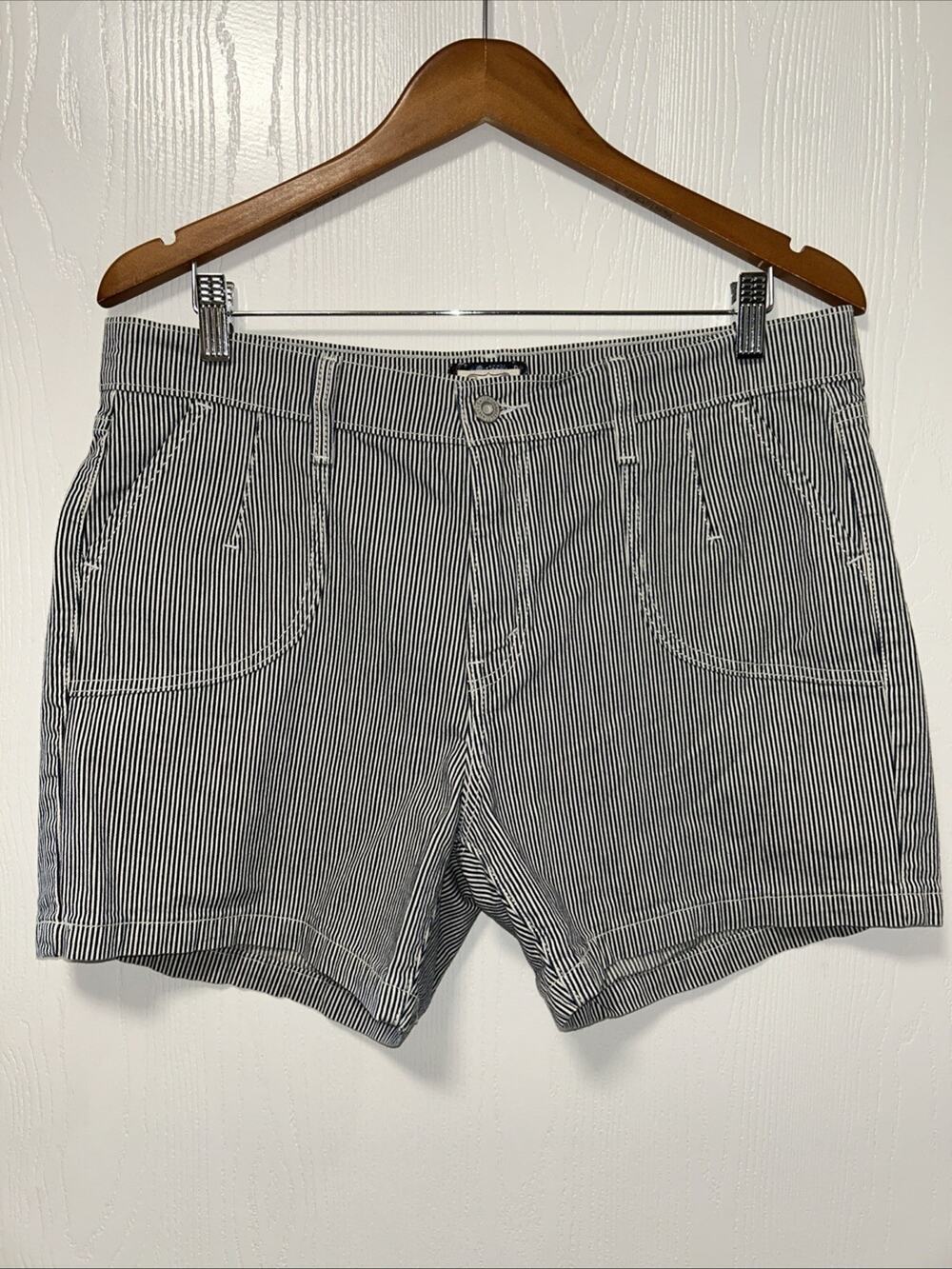 Levi's 515 Blue Striped Hottie Chino Shorts Women Sz 14 Stretch 36X5 Y2K